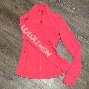 Like New Disney x Lululemon *Define Jacket Nulu. Color Lip Gloss. Size 4